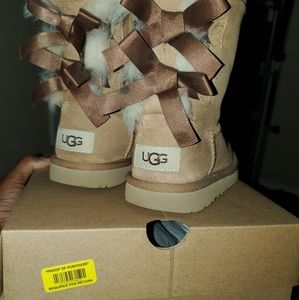 Authentic T Bailley Bow II UGG Boots Kids